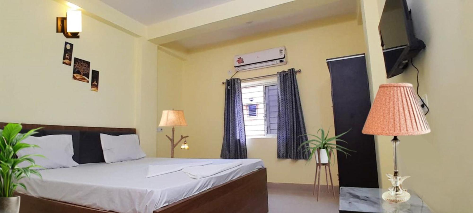 Priyanshu Ruby Kolkata Hotel Bagian luar foto